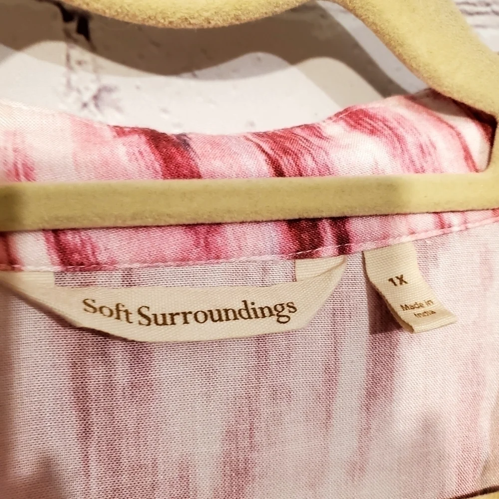 SOFT SURROUNDINGS ALTEA FLORAL PINK EMBROIDERED BEADED TUNIC - Picture 6 of 11